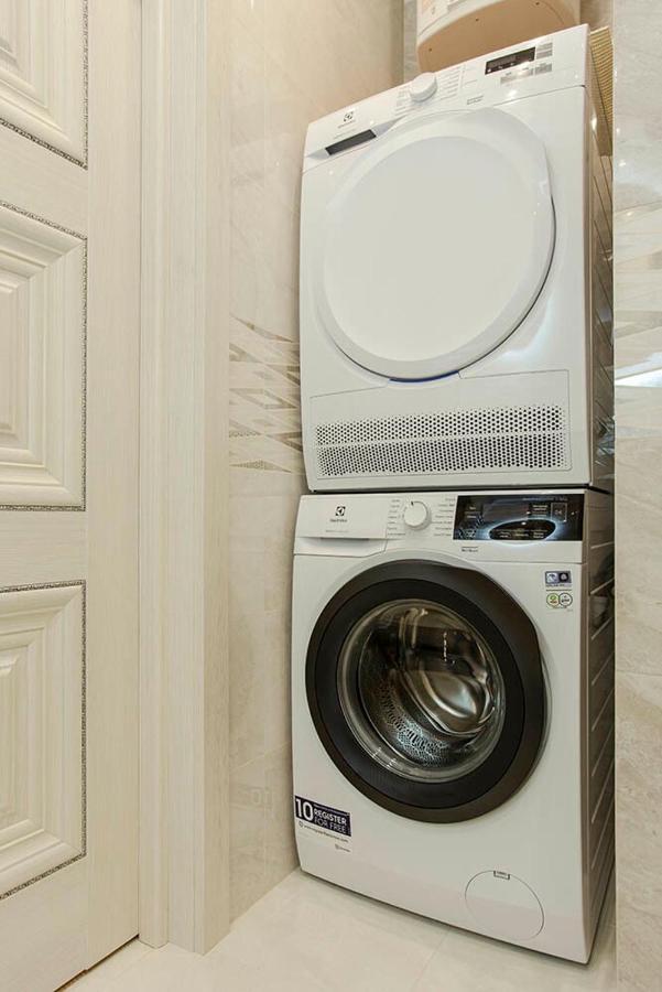 2-Roomed Apartment With Living Room 오데사 외부 사진